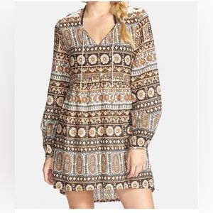 BILLABONG || Printed Long Sleeve Boho Dress.